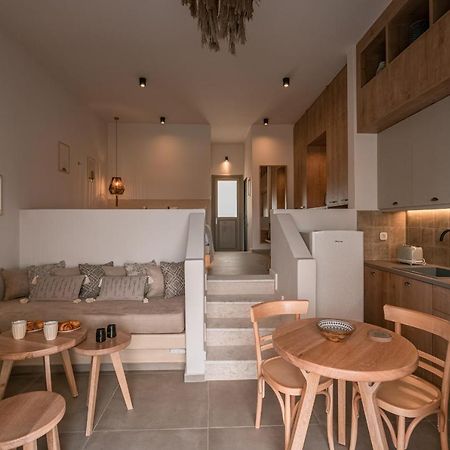 Living Moments Villa Amersa เมซาเรีย ภายนอก รูปภาพ
